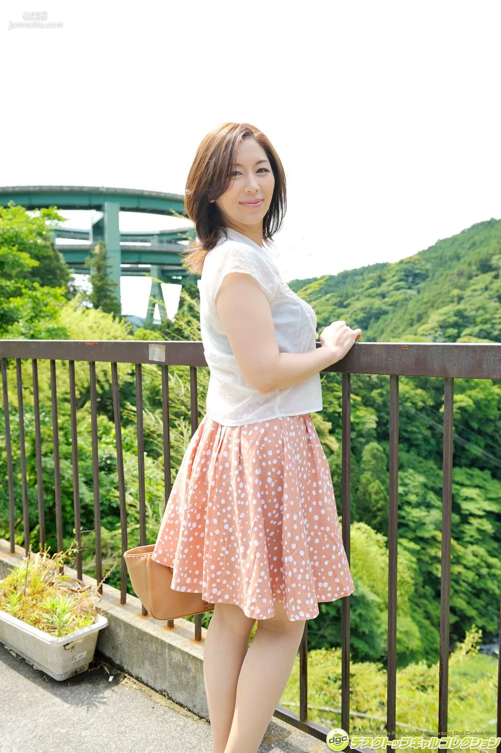 Chisato Shoda, The Ripe and Voluptuous Body of a Mature Woman Who Knows No Decline! Photo Set [DGC] NO.1195 photo 3