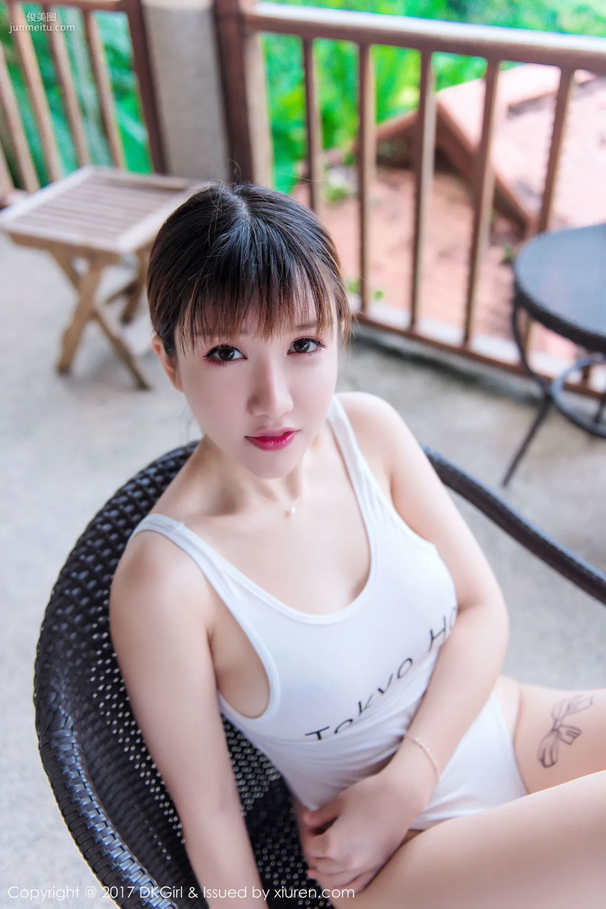 K8 Aojiao Mengmeng Vivian, Swimsuit + High-Cut + Wet Body [DKGirl] Vol.011 Photo Set photo 23