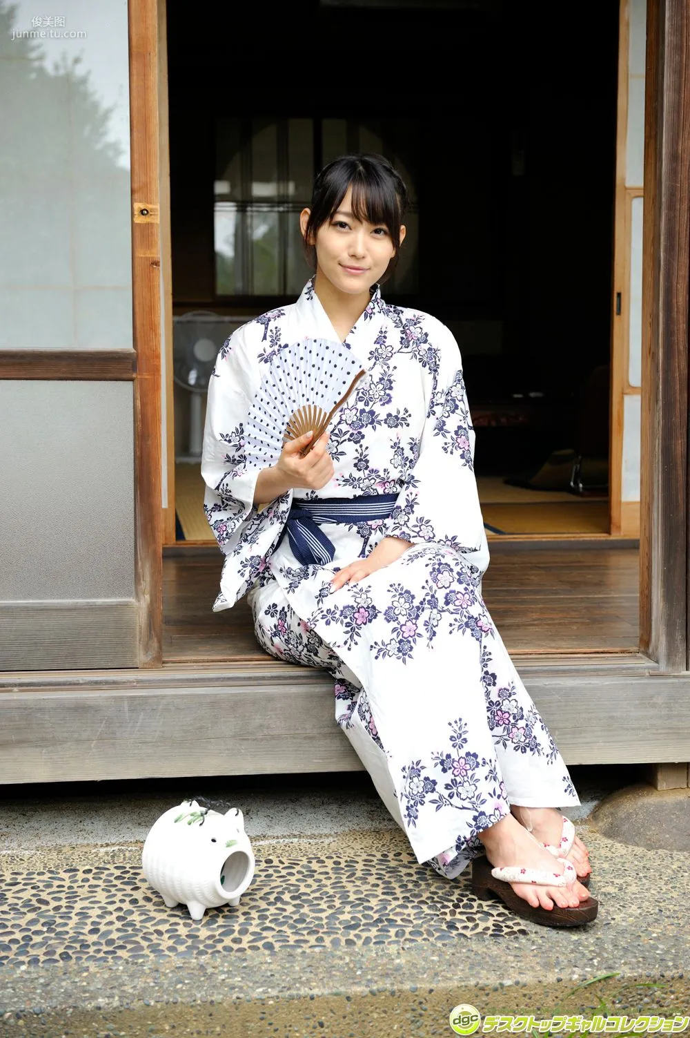 Shou Nishino, Recently, a Veteran Actress Who Often Plays Young Wife Roles! Photo Set [DGC] NO.1189 photo 24