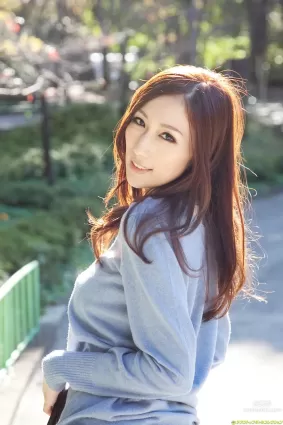 京香JULIA 《クビれた腰と101cmJcupの特大おっぱい！！》寫真集 [DGC] NO.1110