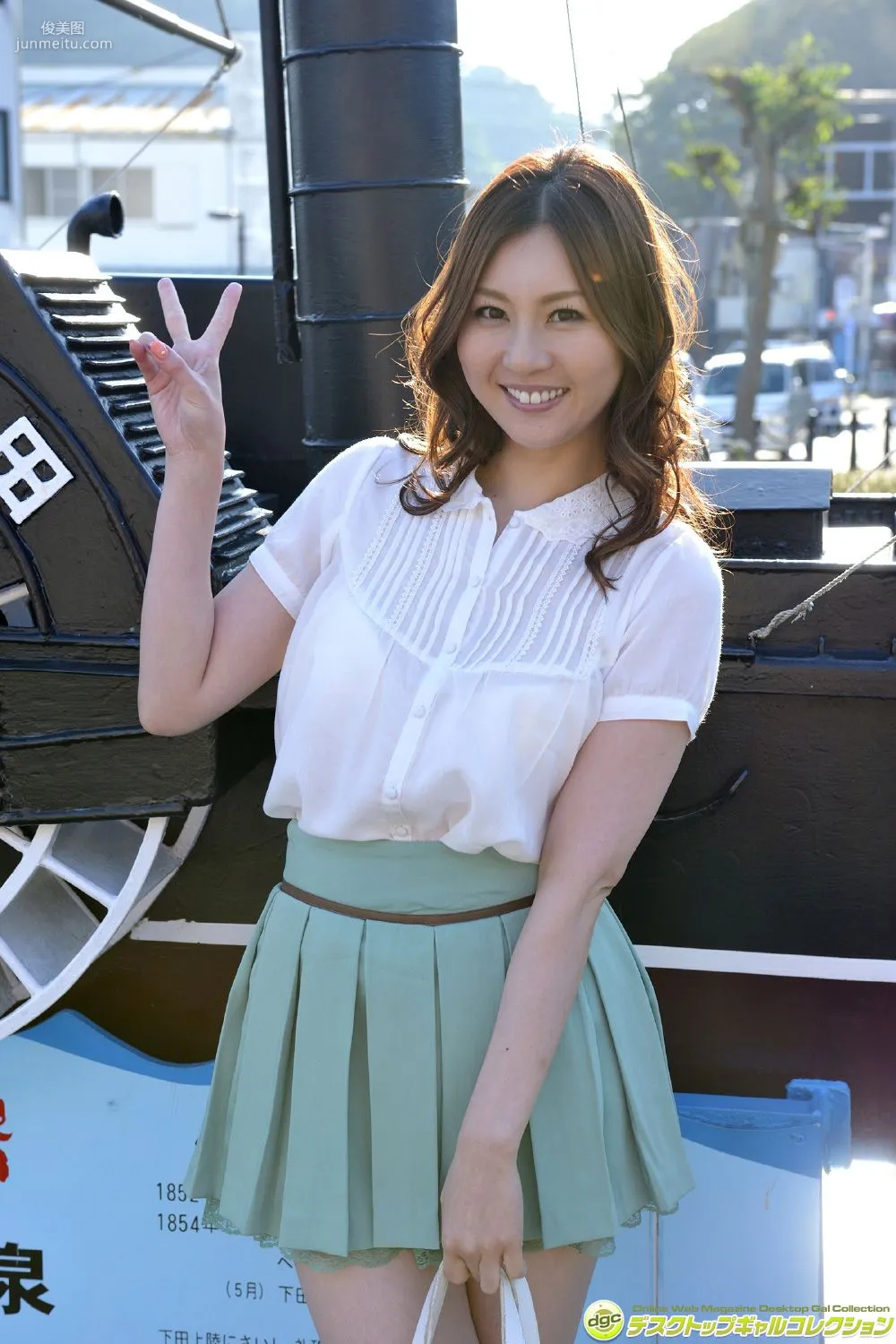 辰巳ゆい《長身、美脚、ナイスバディ…美しきRQ!!》写真集 [DGC] NO.1213 1
