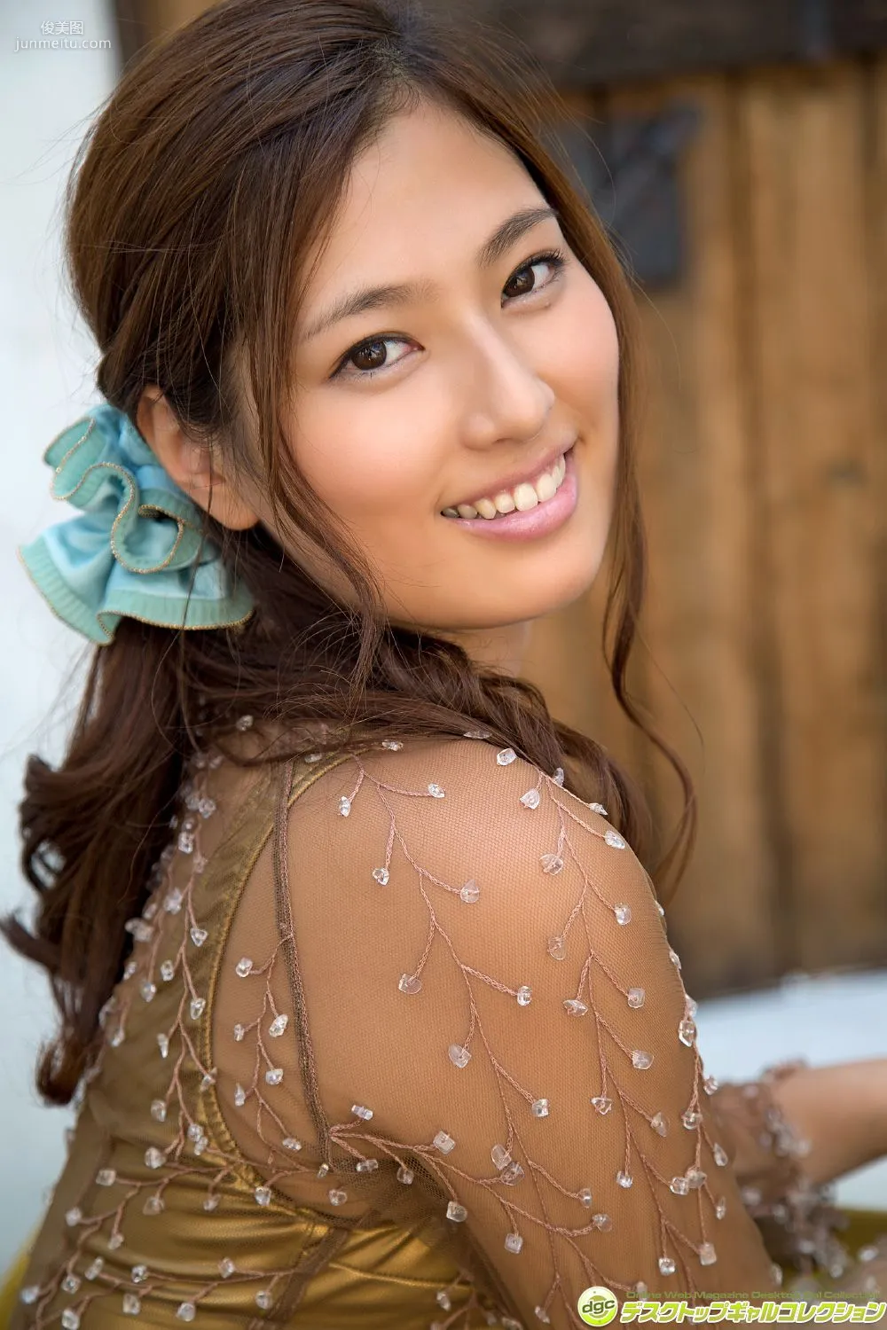 Mai Sasaki "Rough Linen Hips Swaying, Alluring Body!!" Photo Set [DGC] NO.1210 photo 2