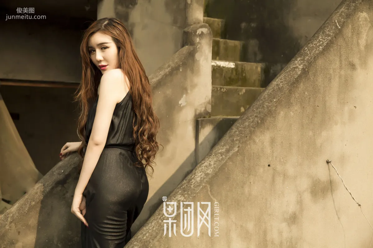 Zhou Xiaowei Real! Big Bust! Bunny Girl Vacuum On [Girlt] No.019 Photo Set photo 33