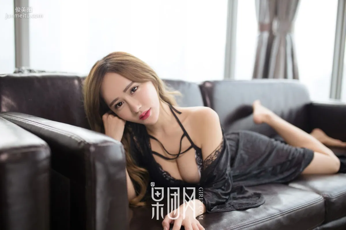 He Mengxi Stacy《Big-Breasted Beauty Plays Uniform Temptation》 [Girlt] No.027 Photo Set photo 43