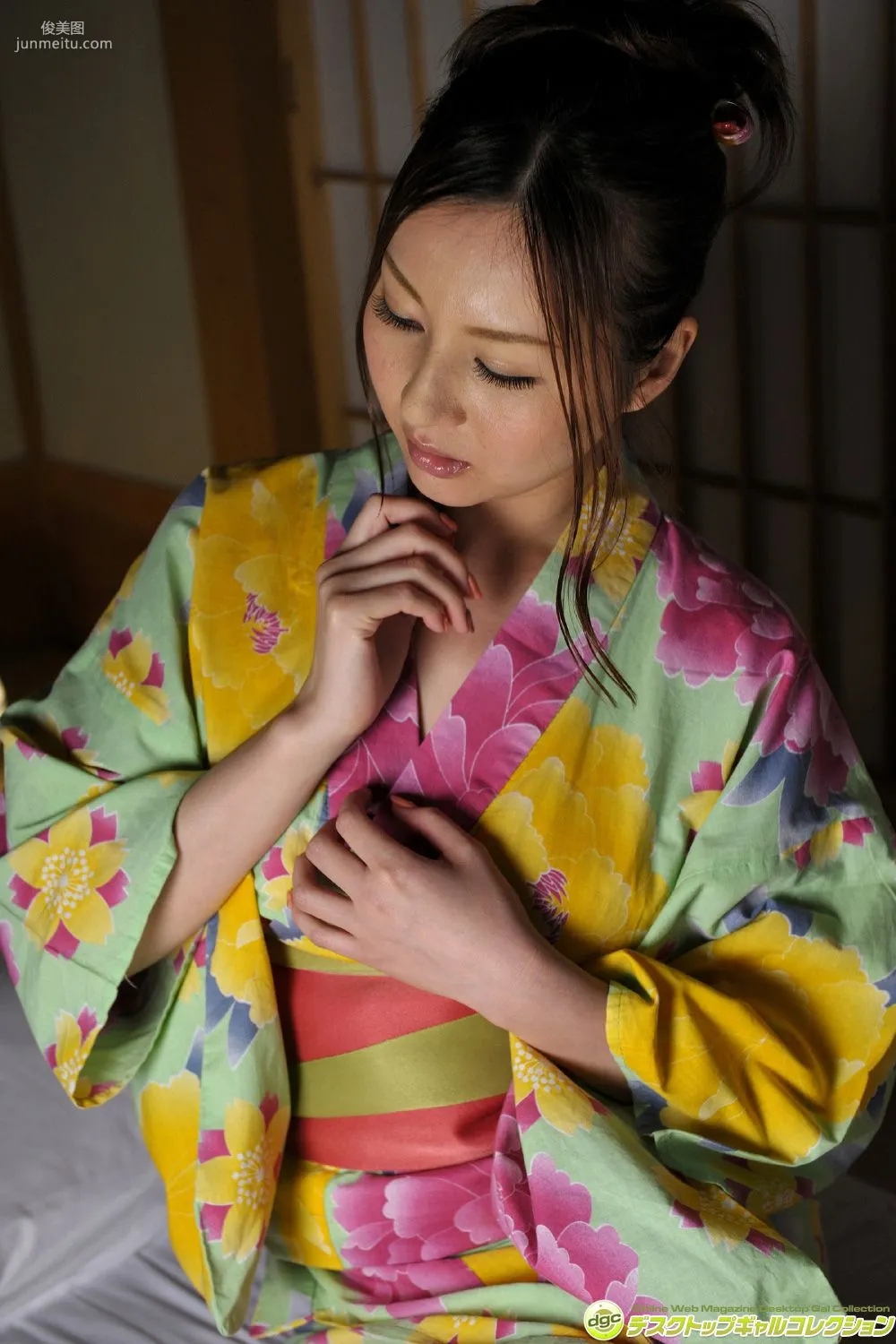 Yui Tatsumi, Tall, Beautiful Legs, Nice Body... Beautiful Race Queen!! Photo Set [DGC] NO.1213 photo 55