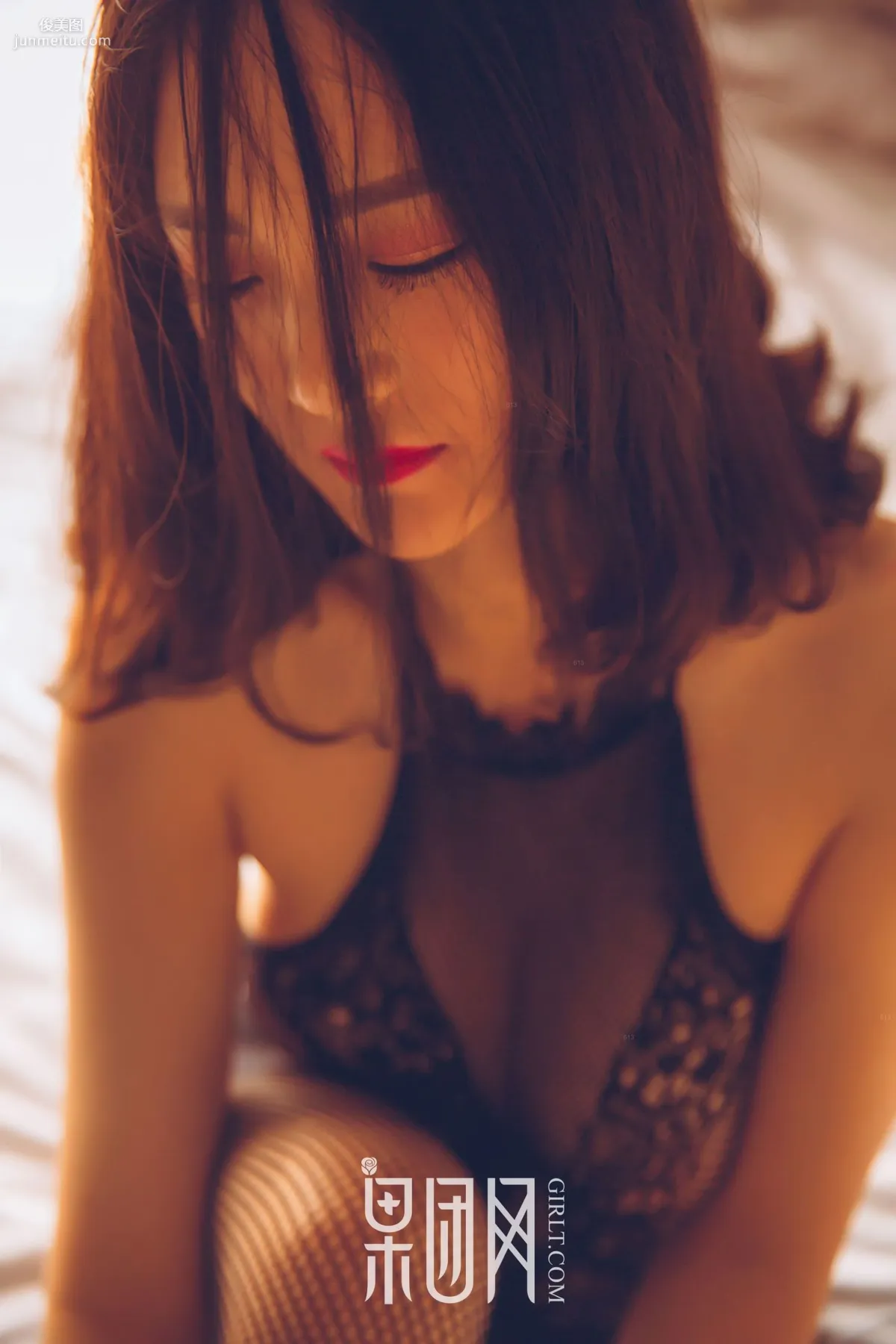 Pi Daner《Delicate Young Model Skin Like Condensed Cream》 [Girlt] No.035 Photo Set photo 26