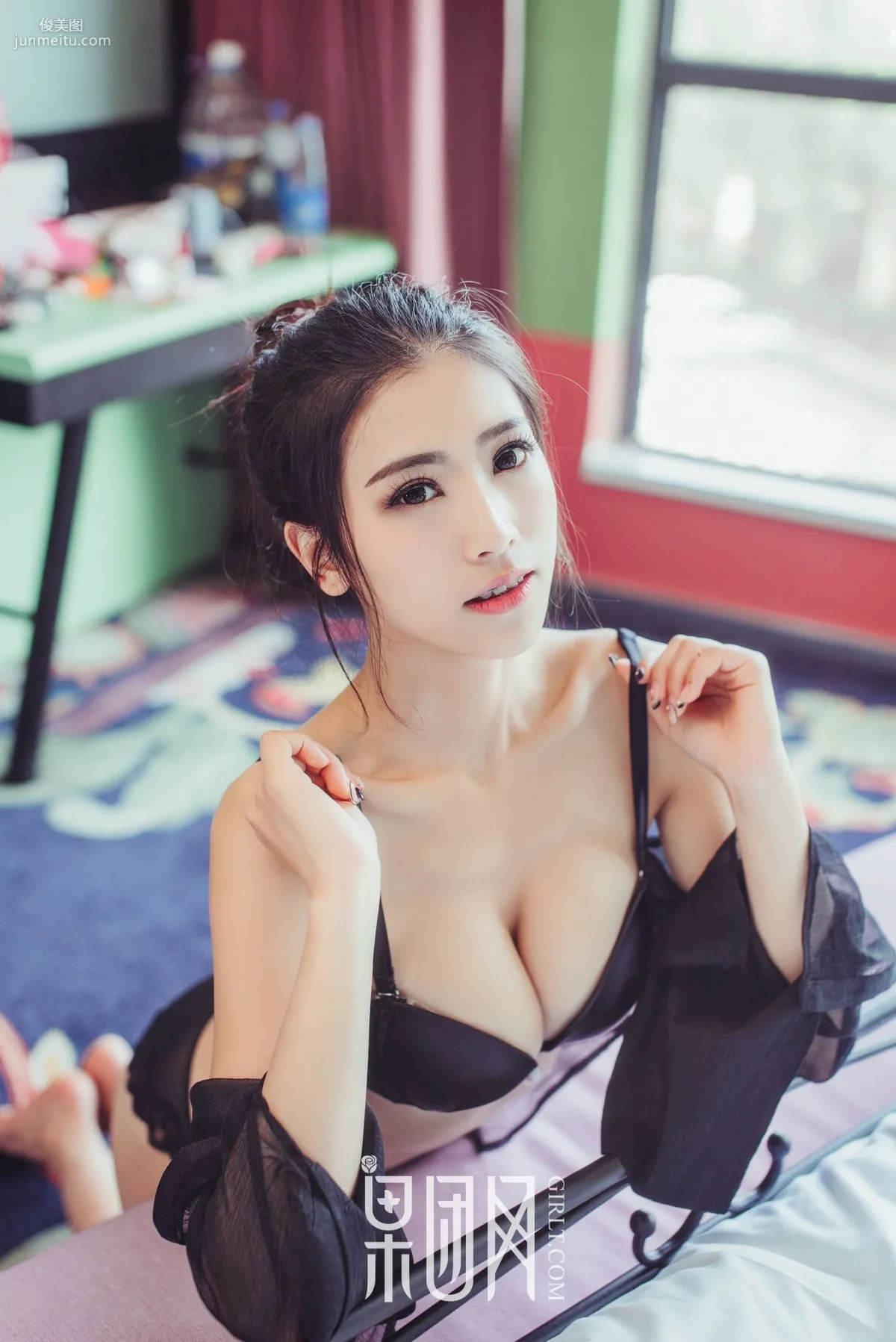 Tong Linger, Long-Legged Young Model with 34D Breasts [Girlt] No.040 Photo Set photo 52