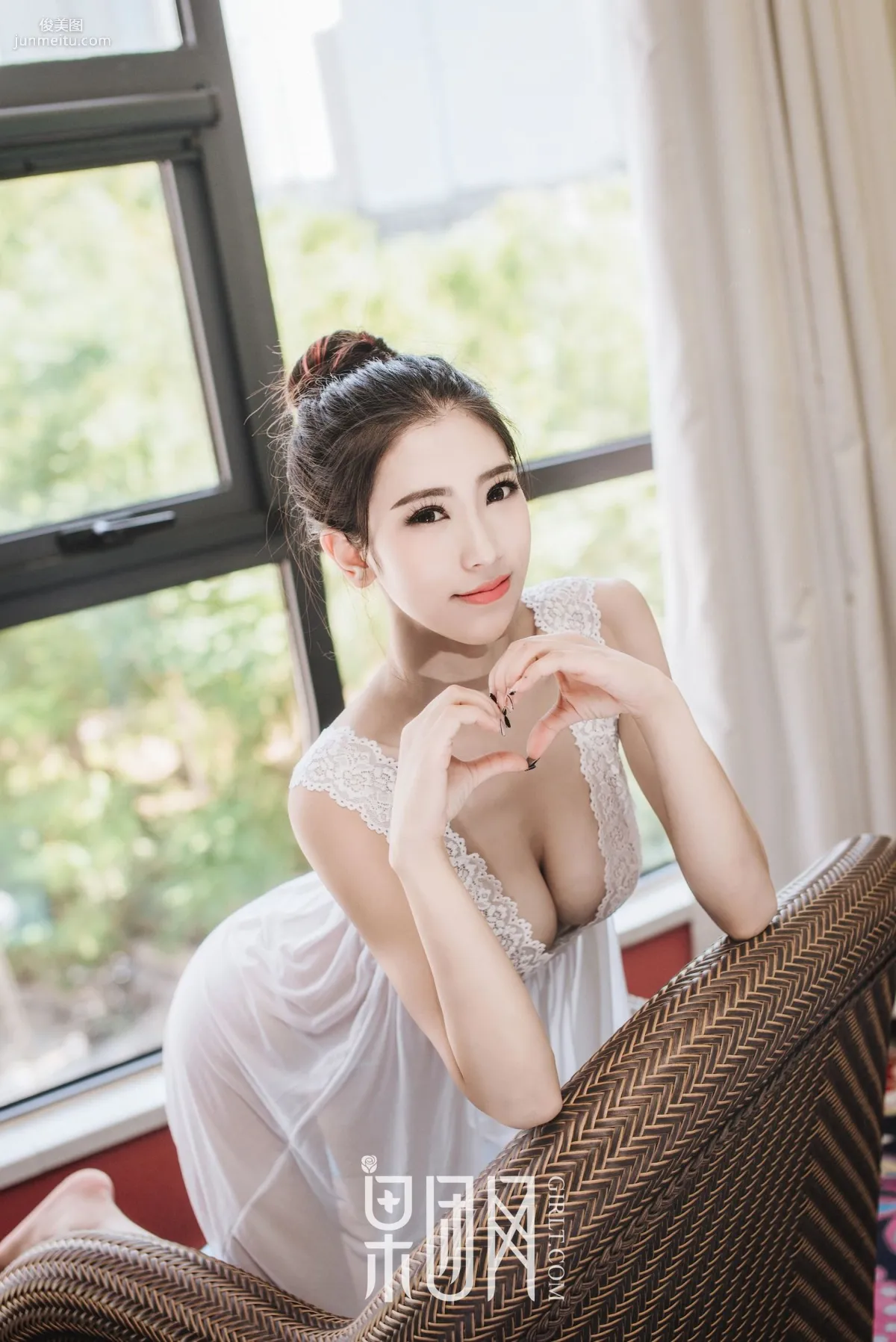 Tong Linger, Long-Legged Young Model with 34D Breasts [Girlt] No.040 Photo Set photo 7
