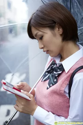 糸山千恵《ぷるぷる揺れる豊満バストに目が釘付け!》寫真集 [DGC] NO.1212