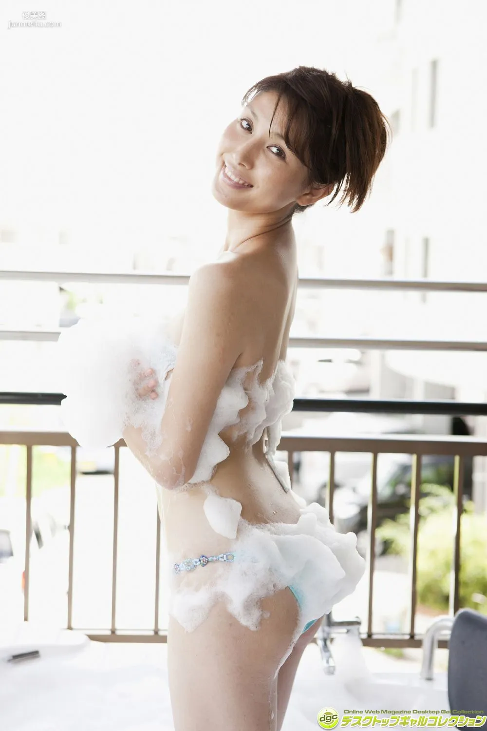 Manami Hashimoto 'A Gravure Idol Whose Bewitching Charm Explodes in Variety Shows and Magazines' Photo Set [DGC] NO.1211 photo 73