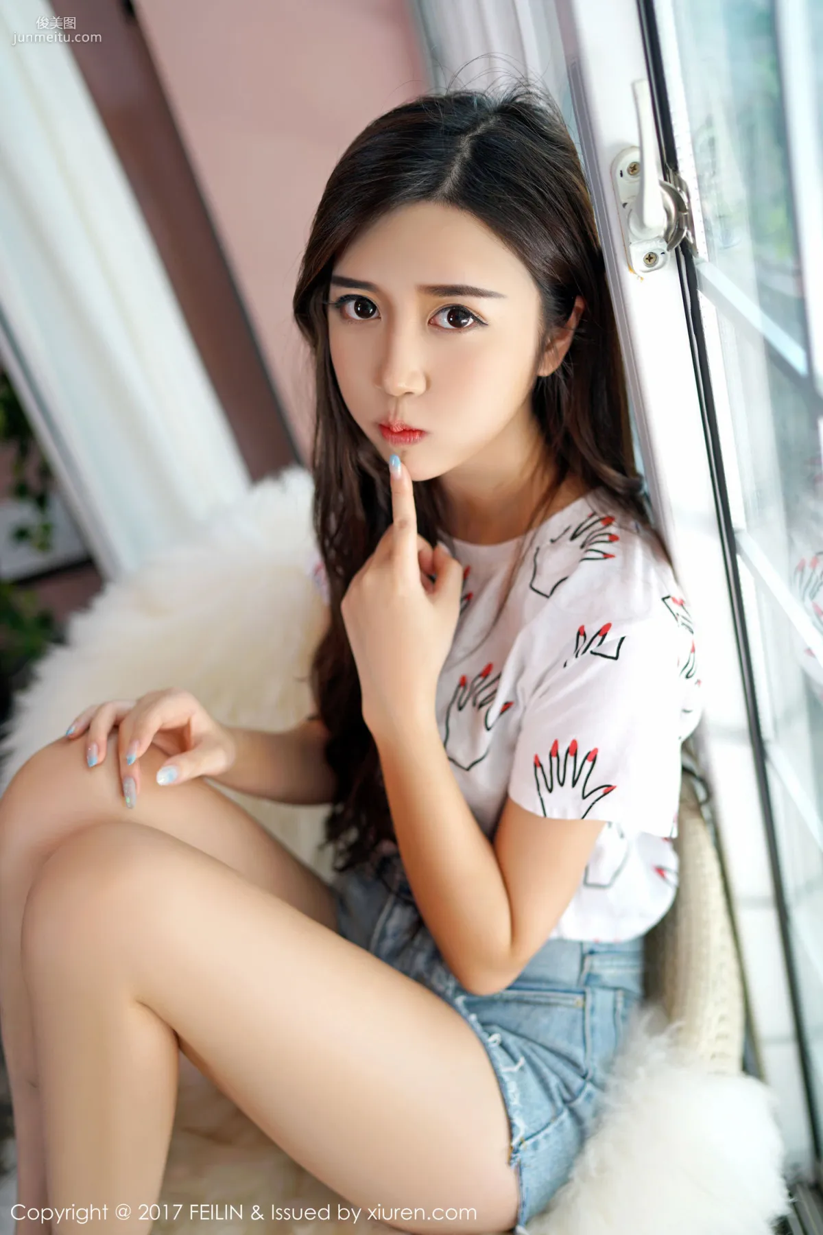Fang Qiyan Ayaka《Pure as Ice and Jade, Fresh and Beautiful》 [FeiLin] VOL.074 Photo Set photo 11
