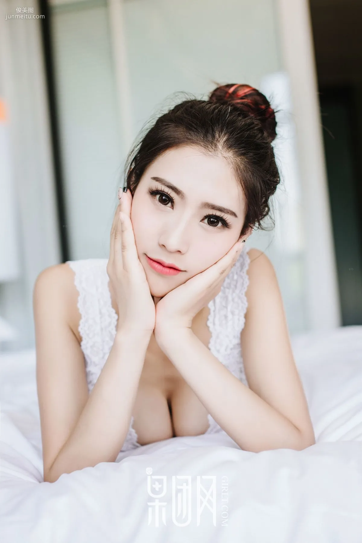 Tong Linger, Long-Legged Young Model with 34D Breasts [Girlt] No.040 Photo Set photo 34