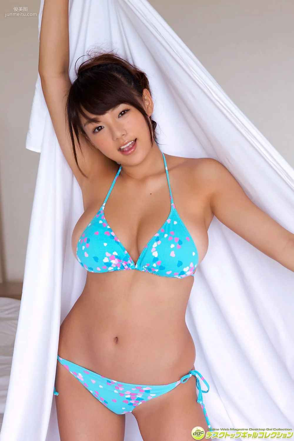 篠崎愛《大人になって色っぽさ倍増！圧倒的ロリ乳！》寫真集 [DGC] NO.1241 87