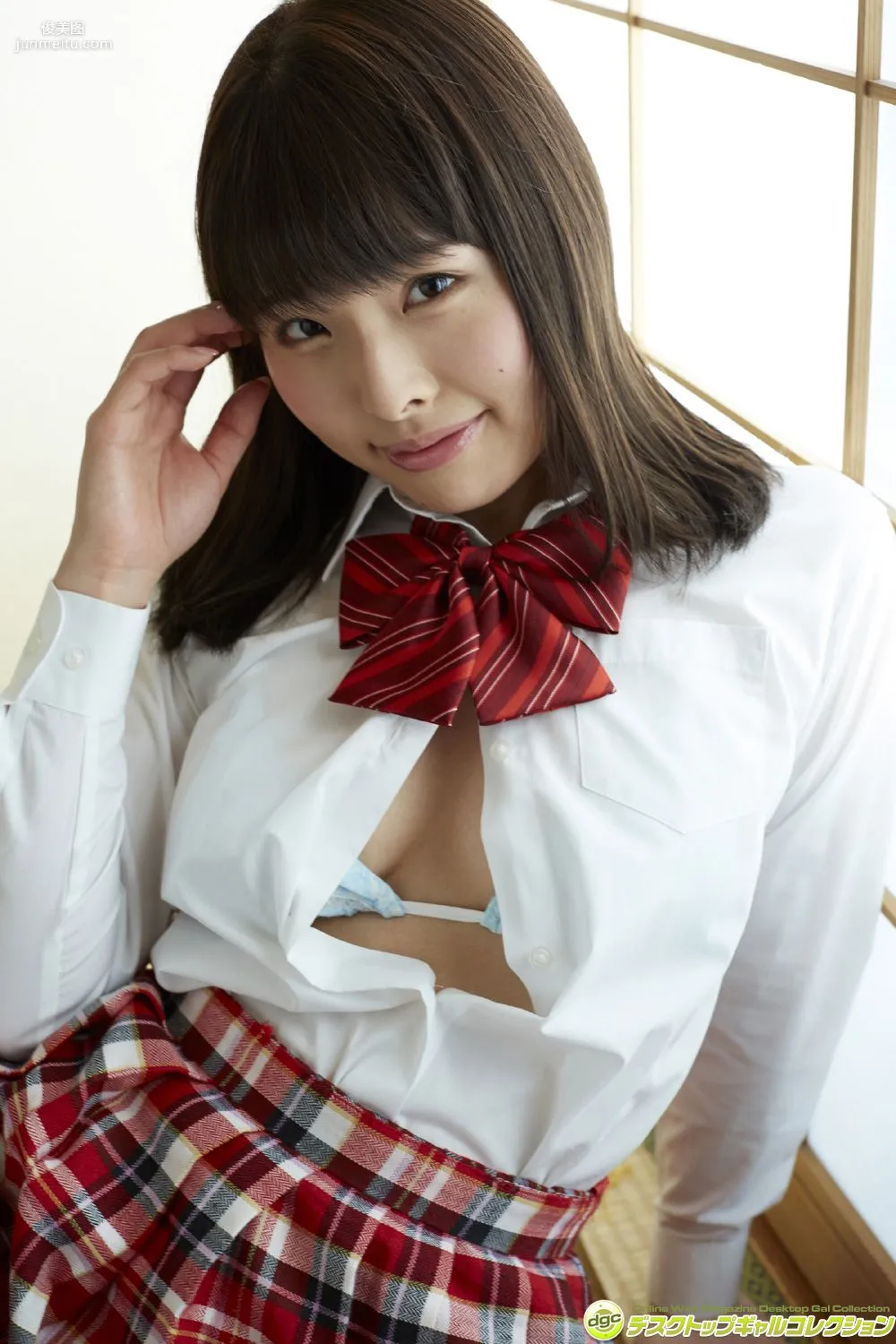立花絵海莉《ベビーフェイスに似合わぬプルプルＧカップ》写真集 [DGC] NO.1250 32