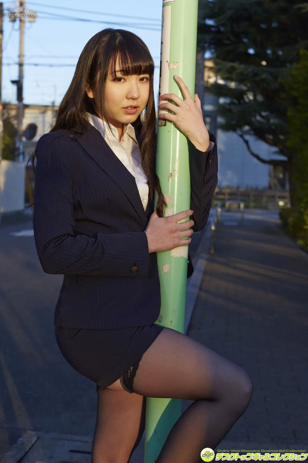 椎名香奈江《88cmのFカップと大きなヒップの豊満娘》寫真集 [DGC] NO.1256 48