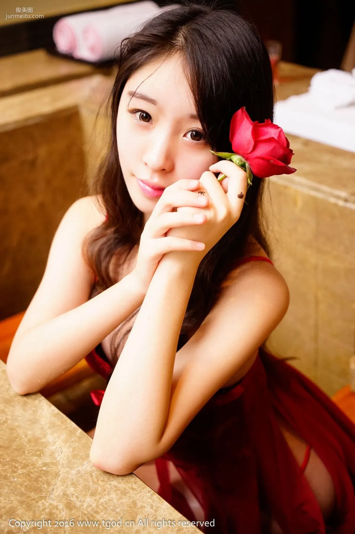 Zixuan Crystal, Pure and Hot Good Girl [TGOD] Photo Set photo 47