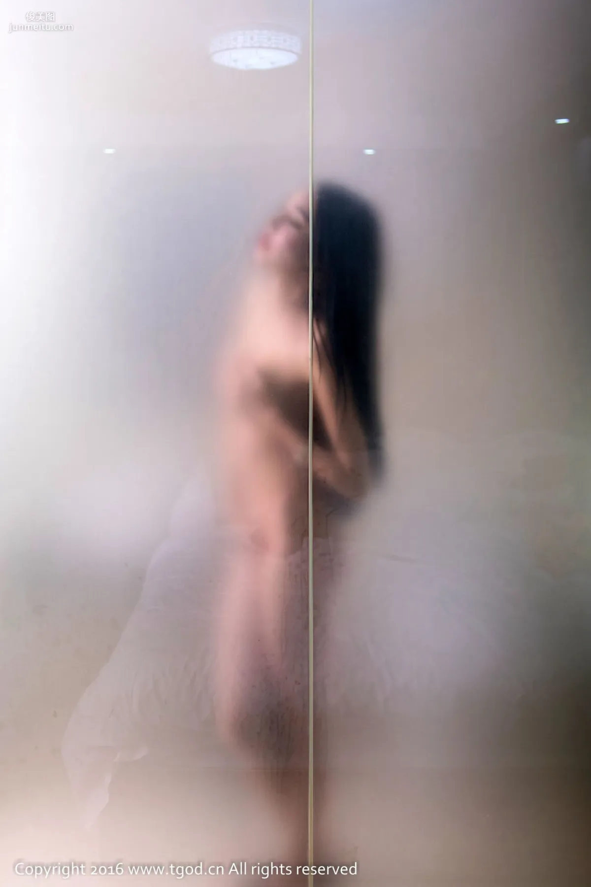 Jie Xier Jessie《Half-Revealed Stirring Up a Commotion》 [TGOD] Photo Set photo 35