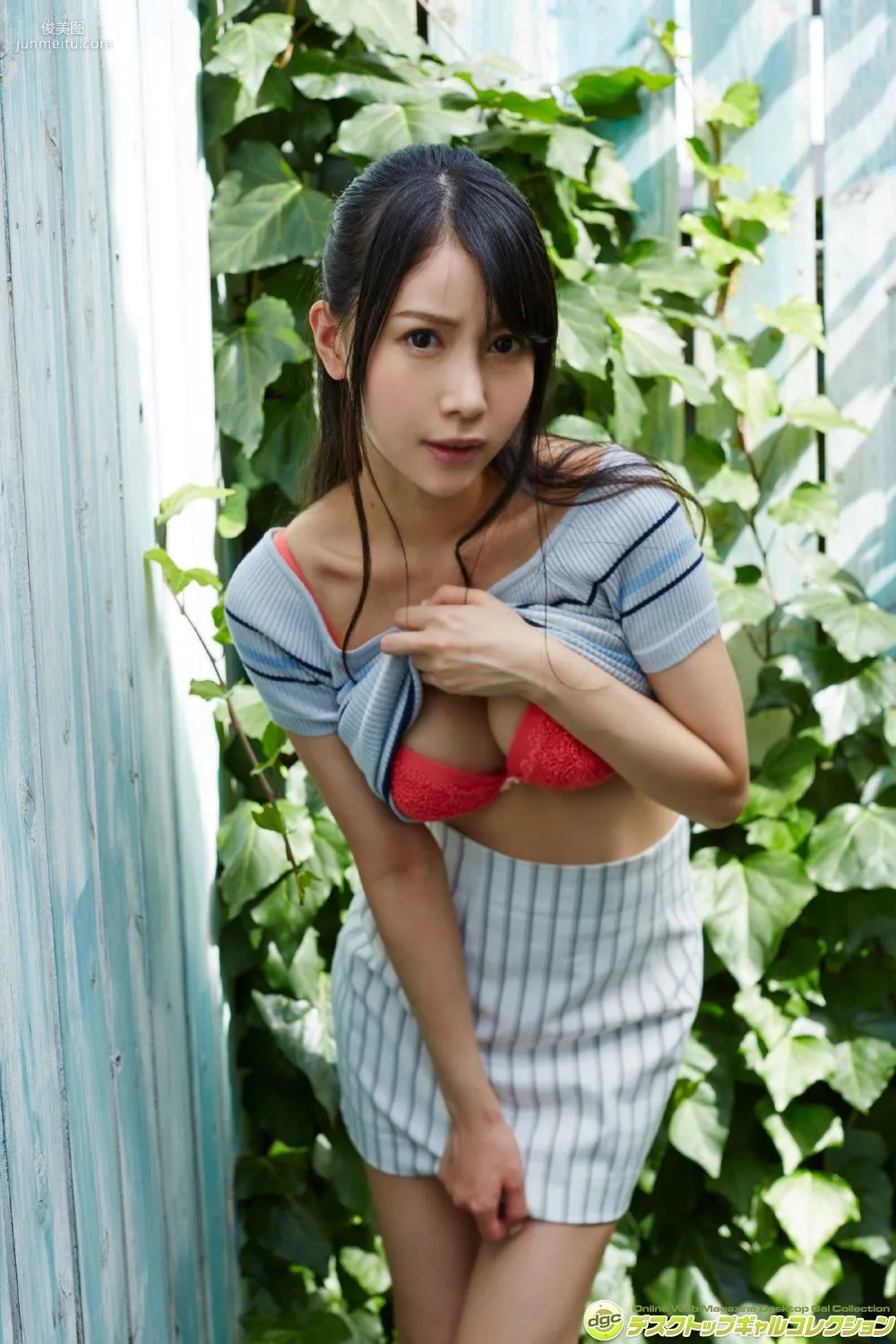 Hana Aoi 'A Gravure Idol Proud of Her G-Cup Big Bust and Stunning Waist' Photo Set [DGC] NO.1282 photo 13