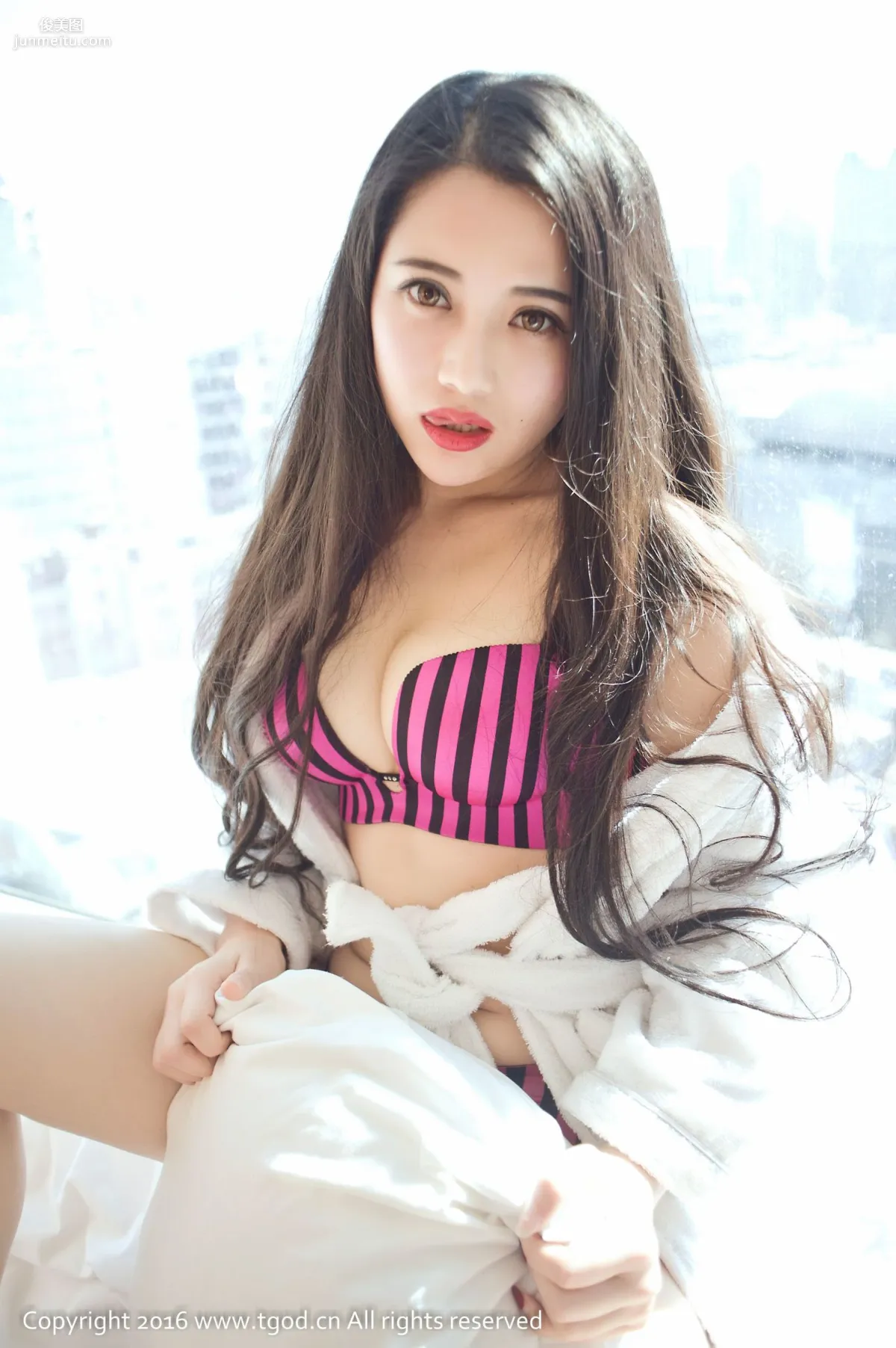 朱小旭《鄰家少女真空裝》 [推女神TGOD] 寫真集 31