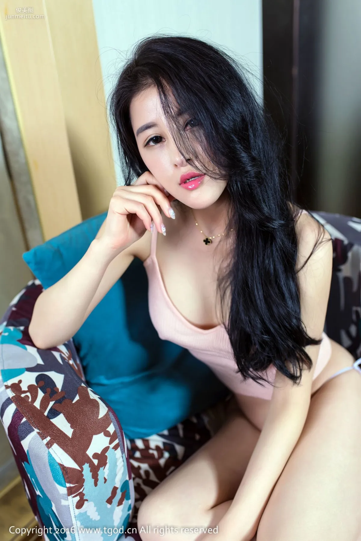 Ye Jiayi Sexy Goddess Vacuum Show [TGOD] Photo Set photo 4