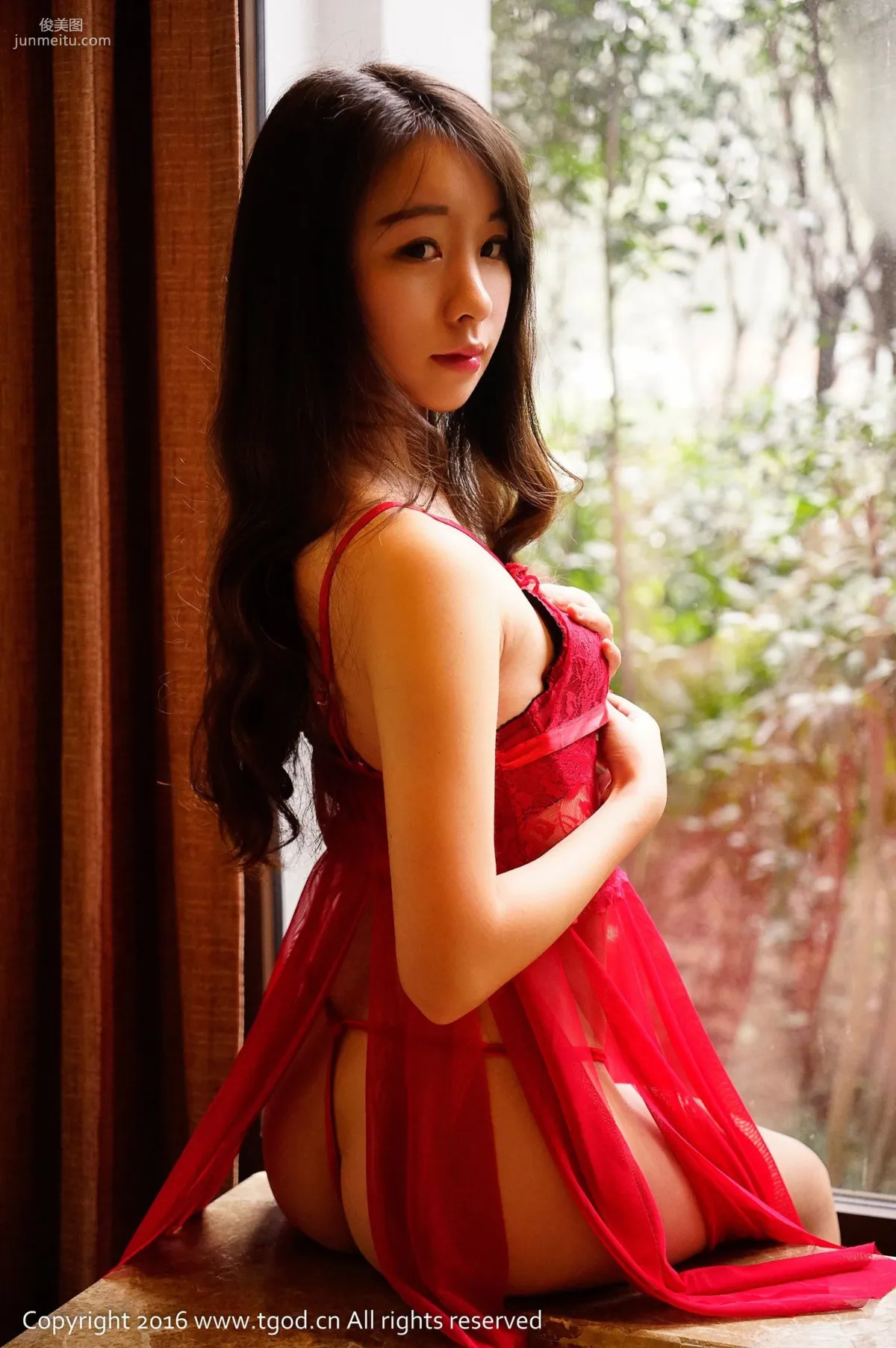 Zixuan Crystal, Pure and Hot Good Girl [TGOD] Photo Set photo 32