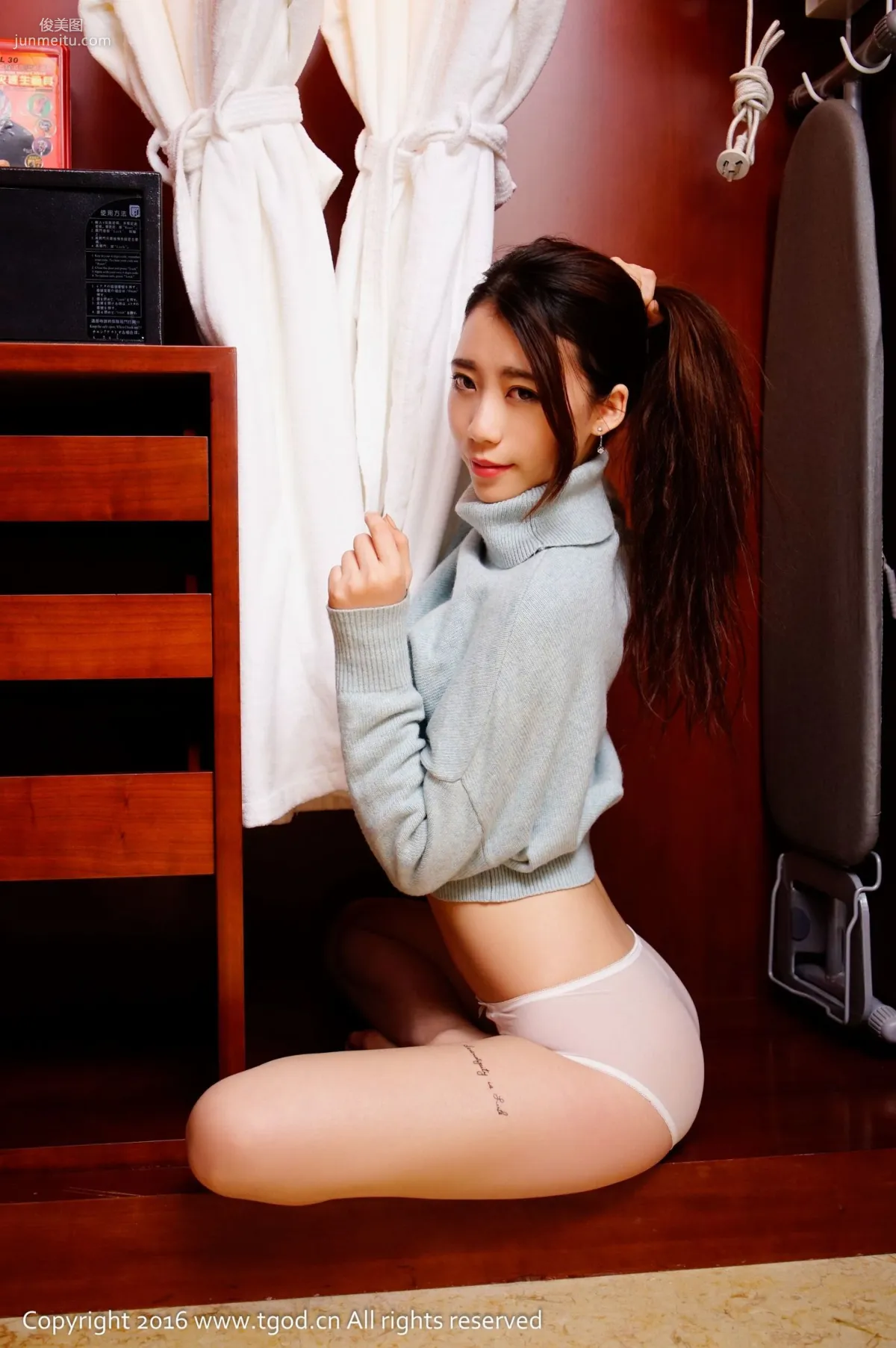 Deng Xue: TGOD photo 48