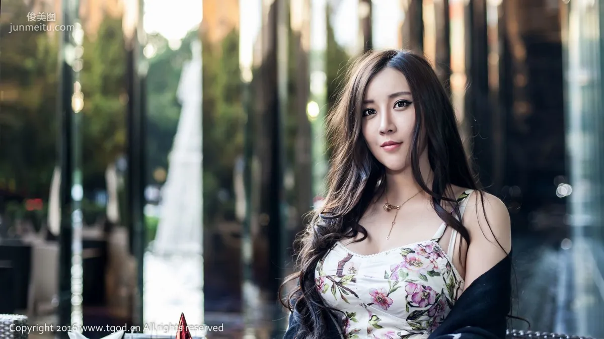 Wang Wanyou, The Face of a Jade Girl with a Big Bust, Urban Allure [TGOD] Photo Set photo 22