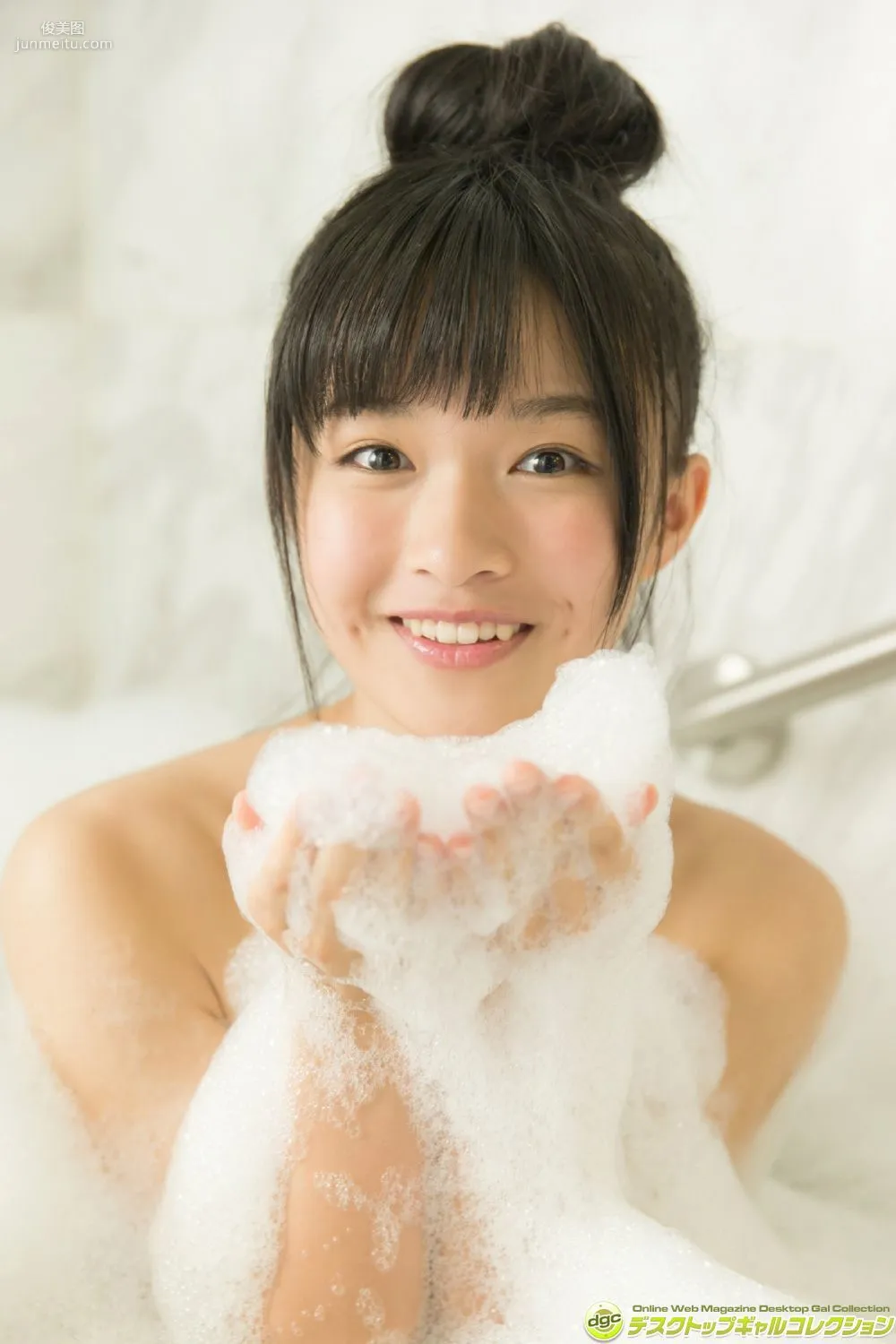 百川晴香《ウルトラマンXのルイ役で大ブレイク！》写真集 [DGC] NO.1283 92