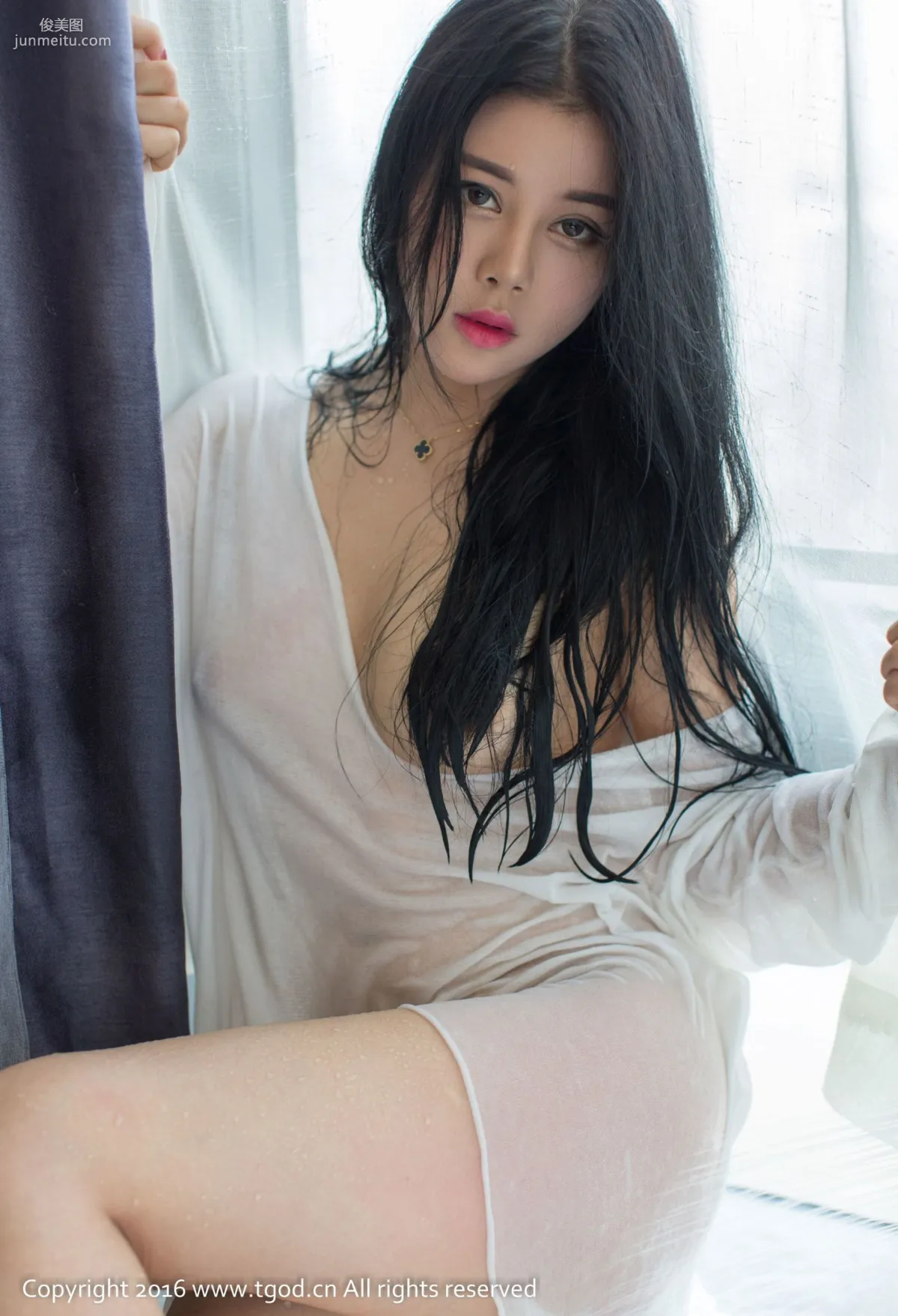 Ye Jiayi, Pure Expression Arouses Pity, Graceful Figure Hard to Forget [TGOD] Photo Set photo 3