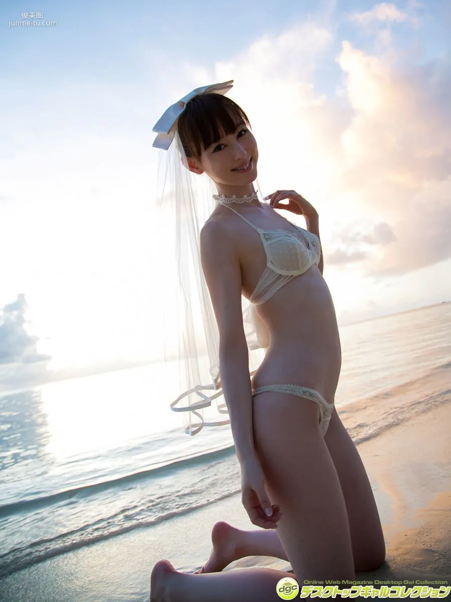 Rina Akiyama《The Strongest Beautiful Butt in the Gravure World 'Oshirina!'》Photo Set [DGC] NO.1286 photo 75