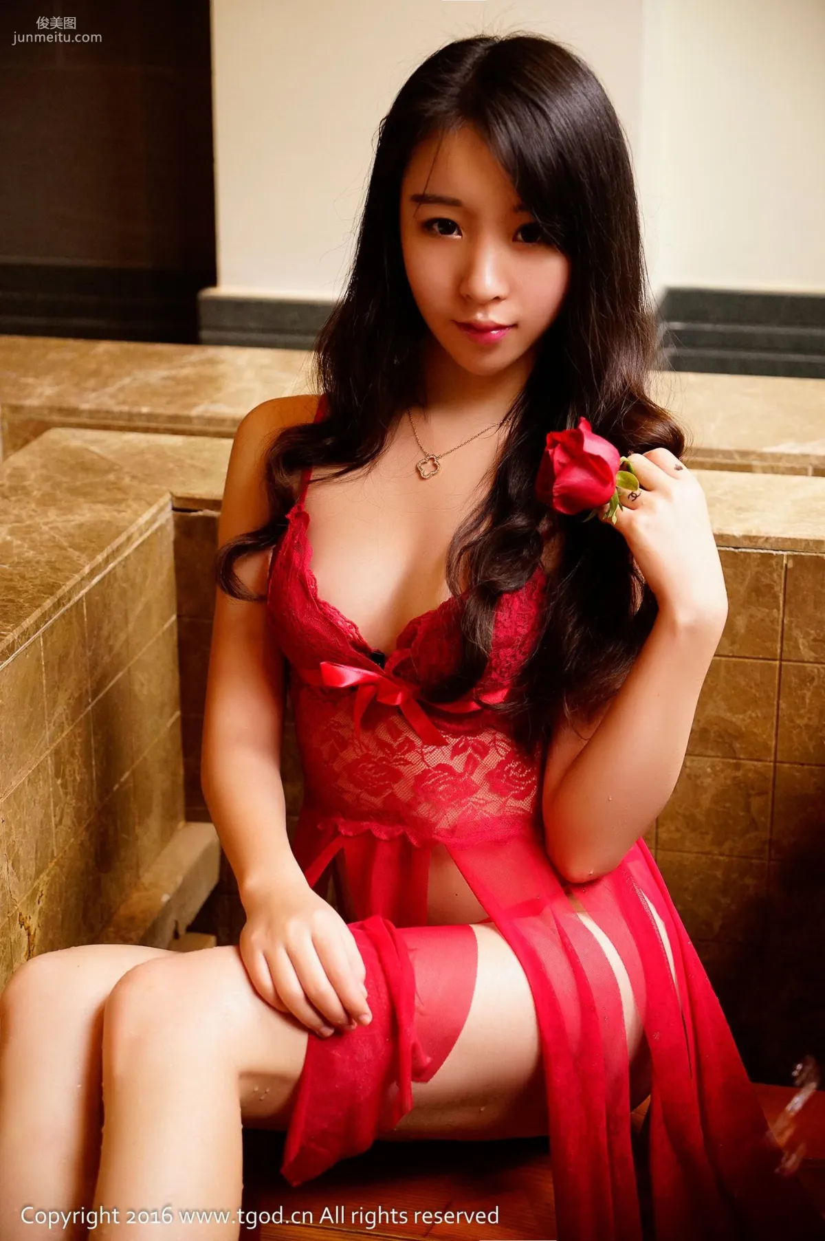 Zixuan Crystal, Pure and Hot Good Girl [TGOD] Photo Set photo 44