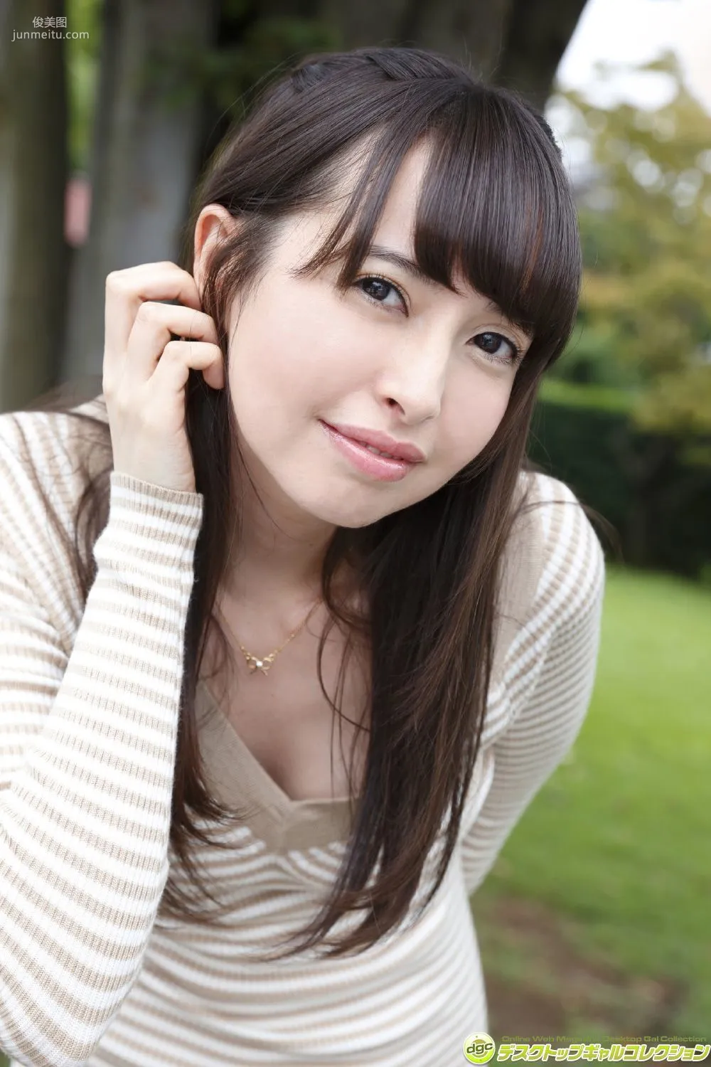 西田藍《コスプレ大好きなハーフのインテリ美少女！》写真集 [DGC] NO.1270 1