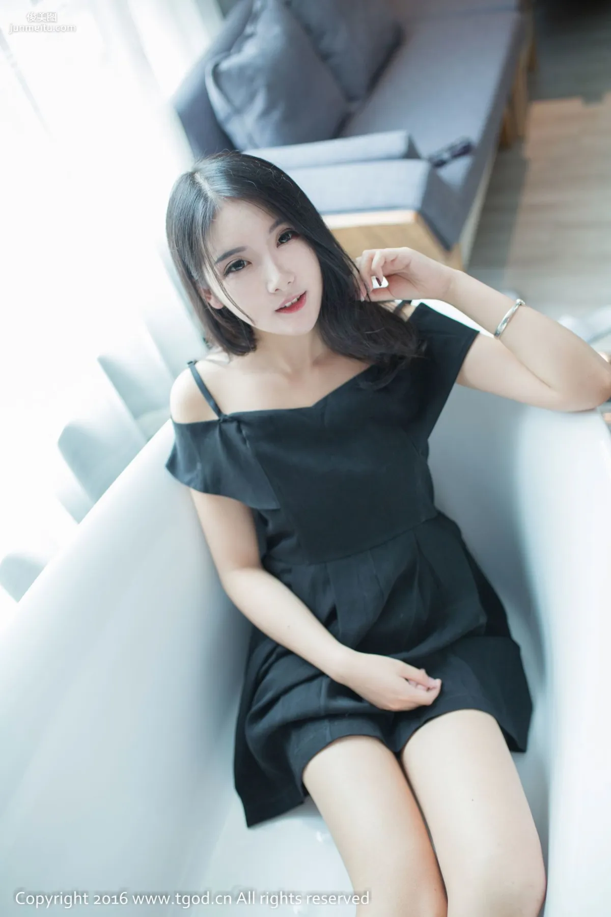 莓ya《难以抗拒的魅惑女神》 [推女神TGOD] 写真集1