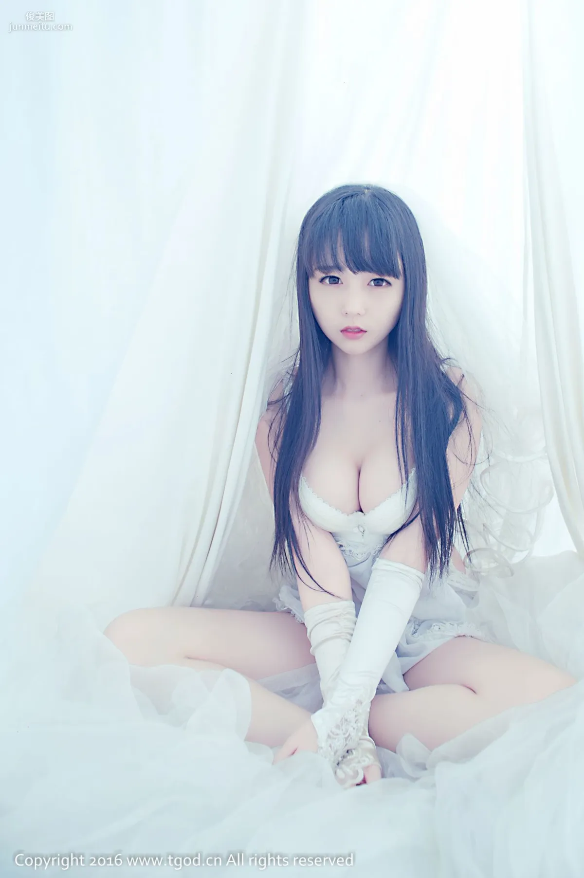 Yiyi Eva, Childlike Little Cutie [TGOD] Photo Set photo 47