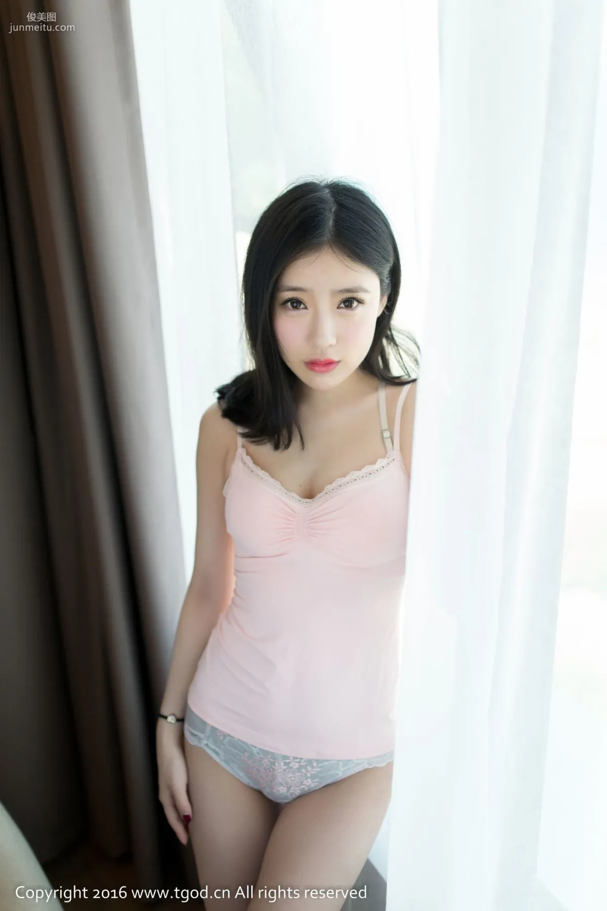 Shi Yijia KITTY Chan Pink Suspender Short Skirt [TGOD] Photo Set photo 1
