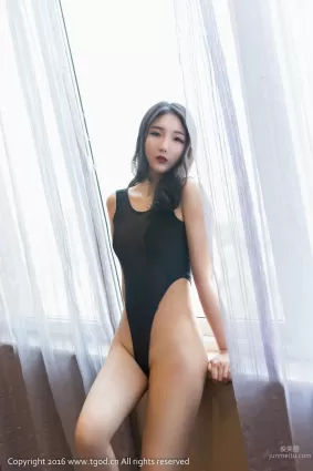 莓ya《深紅香唇、魅惑雙眸、熟女氣息》 [推女神TGOD] 寫真集