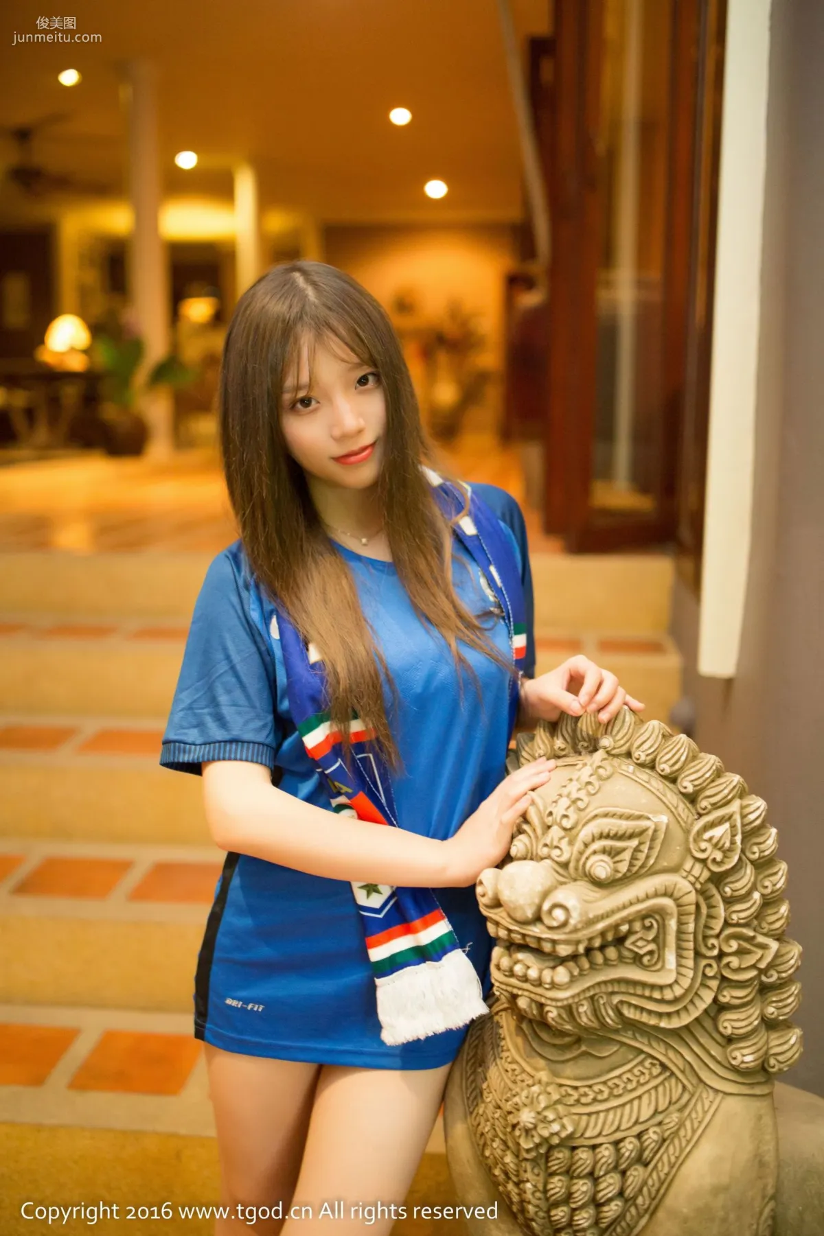程彤顔《蘇梅島旅拍》蕾絲女仆+校服少女 [推女神/尤蜜荟] 寫真集 40