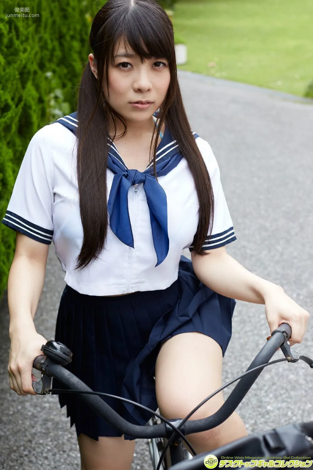 Shiori Tojoh, F-Cup Under the Uniform Completely Knocked Out!! Photo Set [DGC] NO.1346 photo 7
