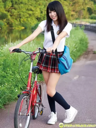 小間千代《見事なくびれ・張りのある美尻を披露!!》 寫真集 [DGC] NO.1345