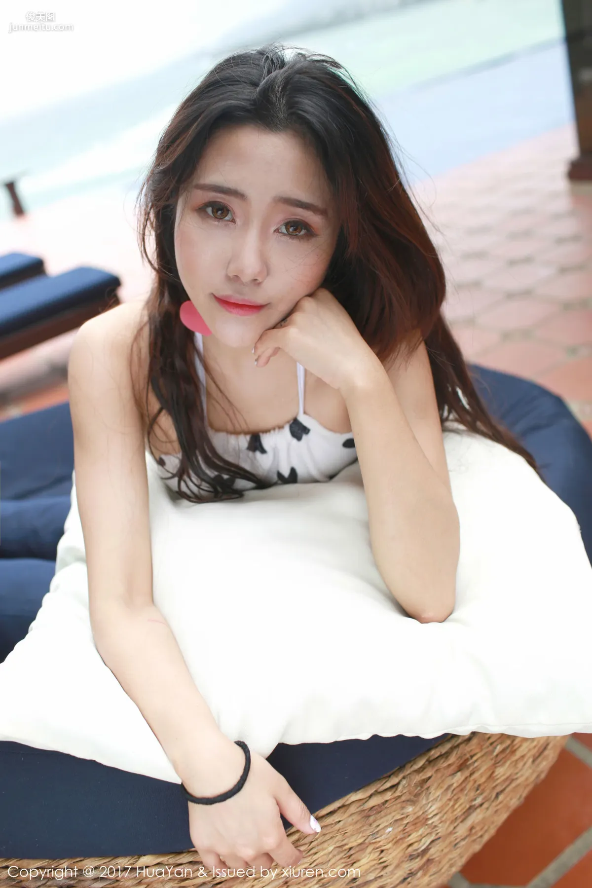 兜豆靓Youlina《死庫水+高叉濕身》 [花の顔HuaYan] VOL.029 寫真集 11