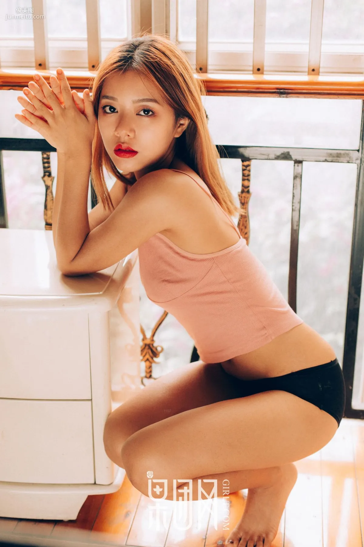 Sexy Girl Breasts and Curves Black Stockings Alluring [Girlt] No.068 Photo Set photo 62