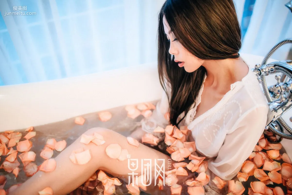 Anne, Girl Waiting Lonely in Her Room [Girlt] No.069 Photo Set photo 28
