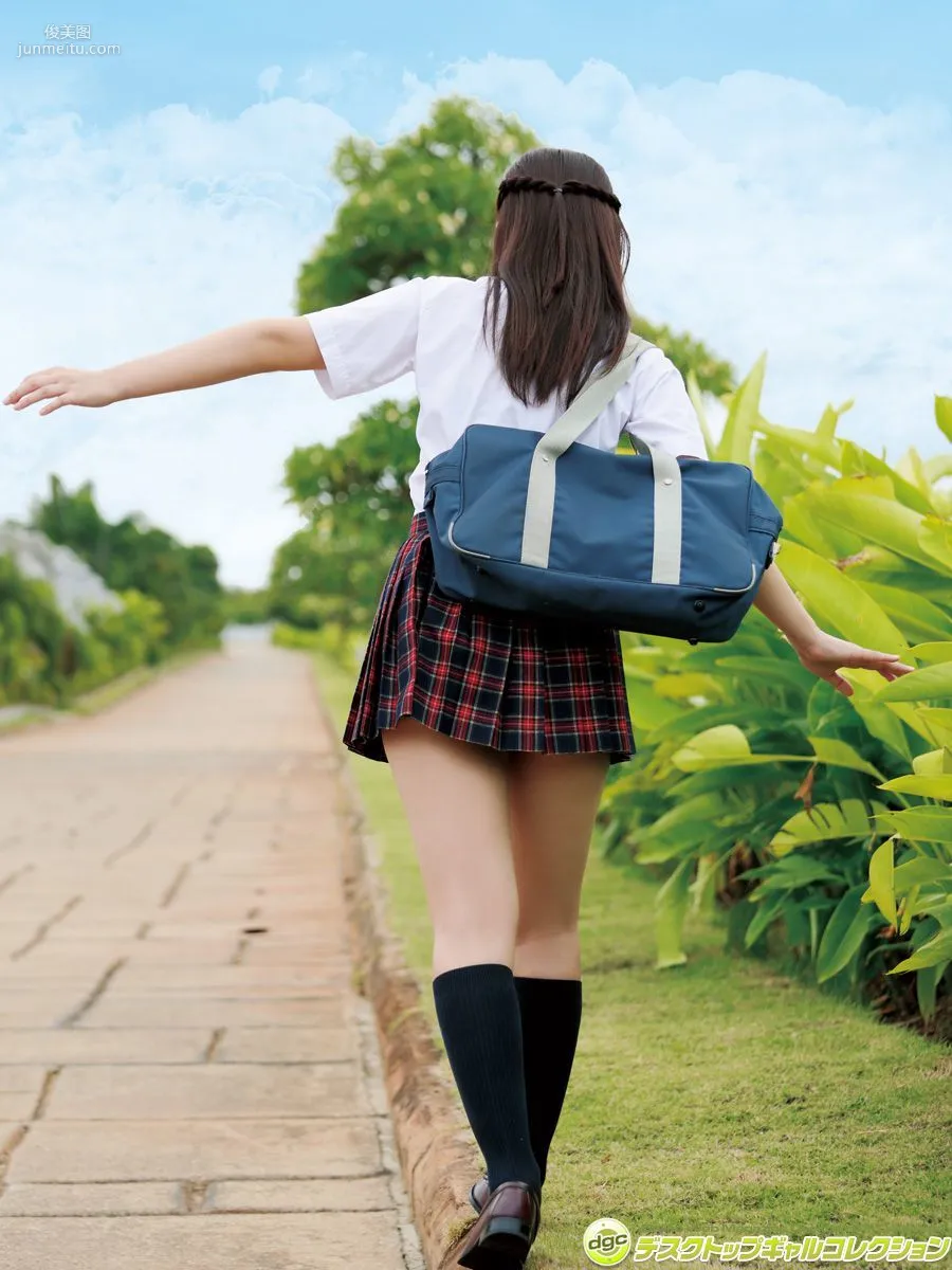 Azusa Togashi "Showing Off a Seductive Feminine Body Without Reserve" Photo Set [DGC] NO.1350 photo 24