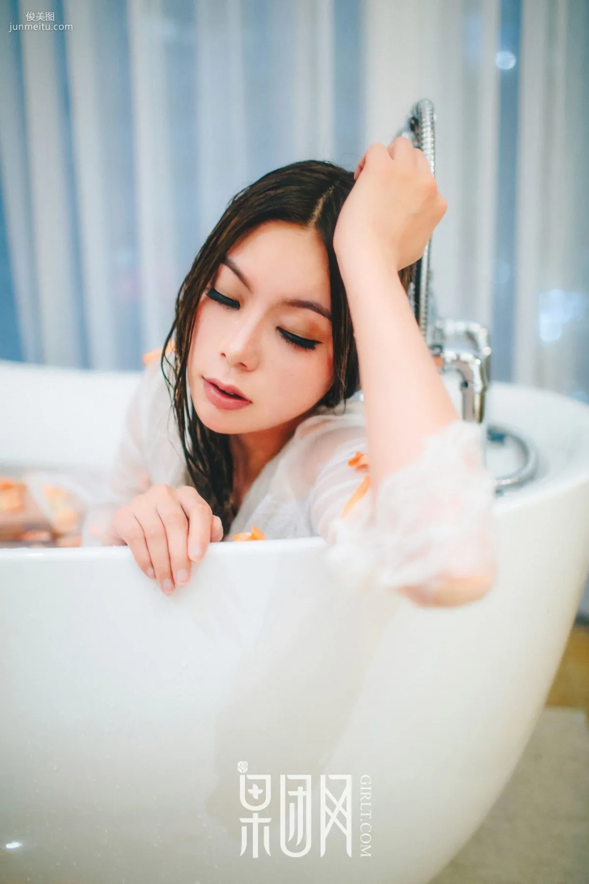 Anne, Girl Waiting Lonely in Her Room [Girlt] No.069 Photo Set photo 44