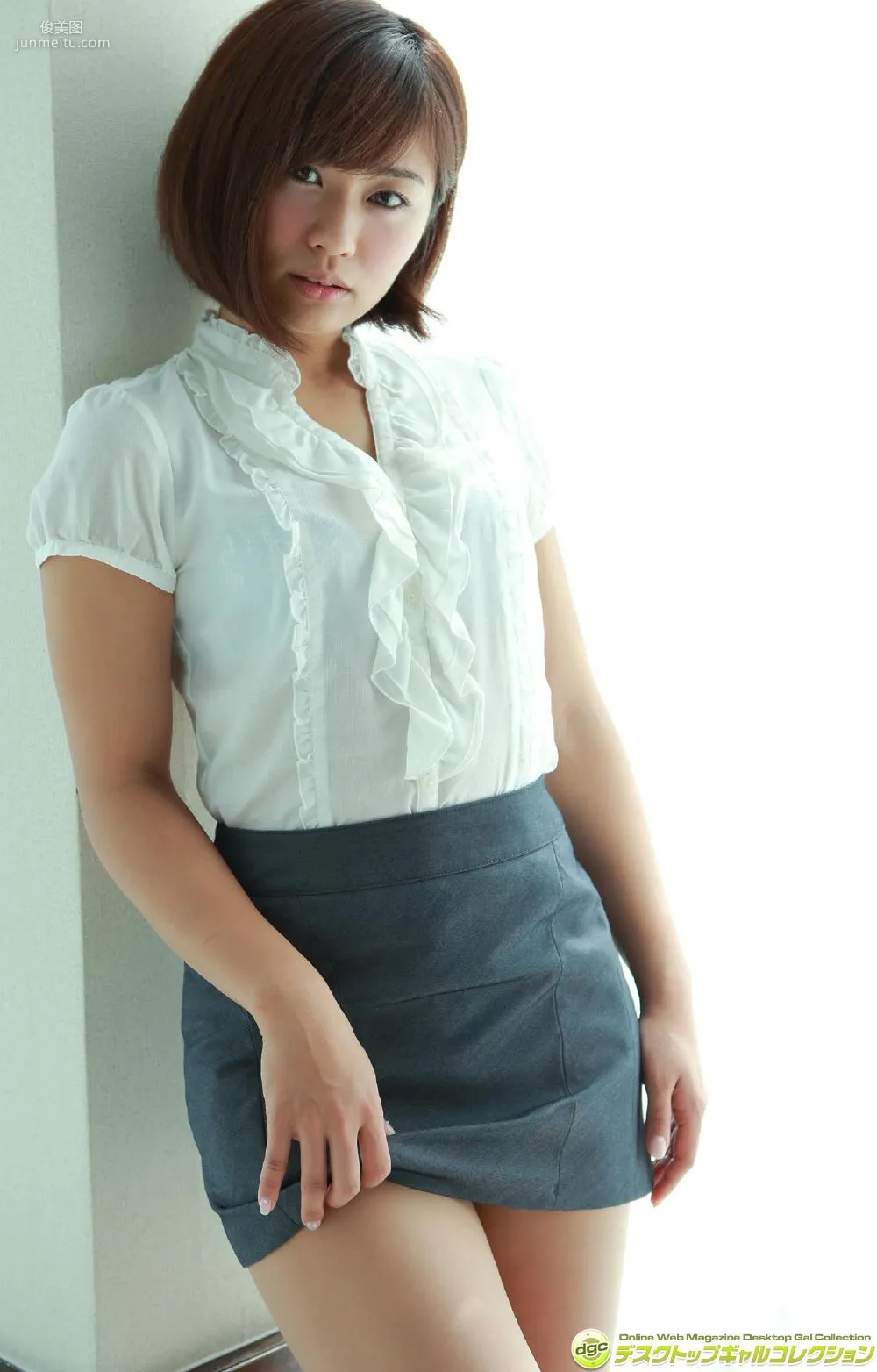 Hitomi Yasueda "Charming Cute Smile and Perky Butt!" Photo Set [DGC] NO.1348 photo 51