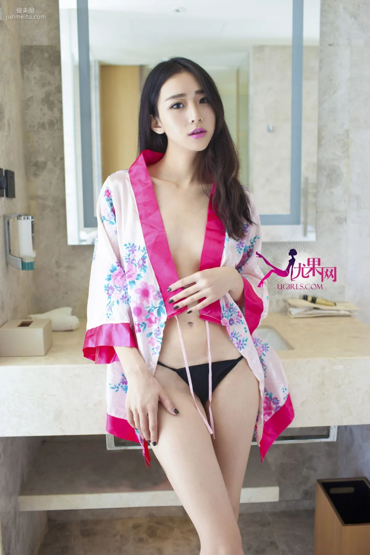 [Ugirls] U124 Zhang Xinyuan A Little Sexy, Ignorant First Love Photo Set photo 2
