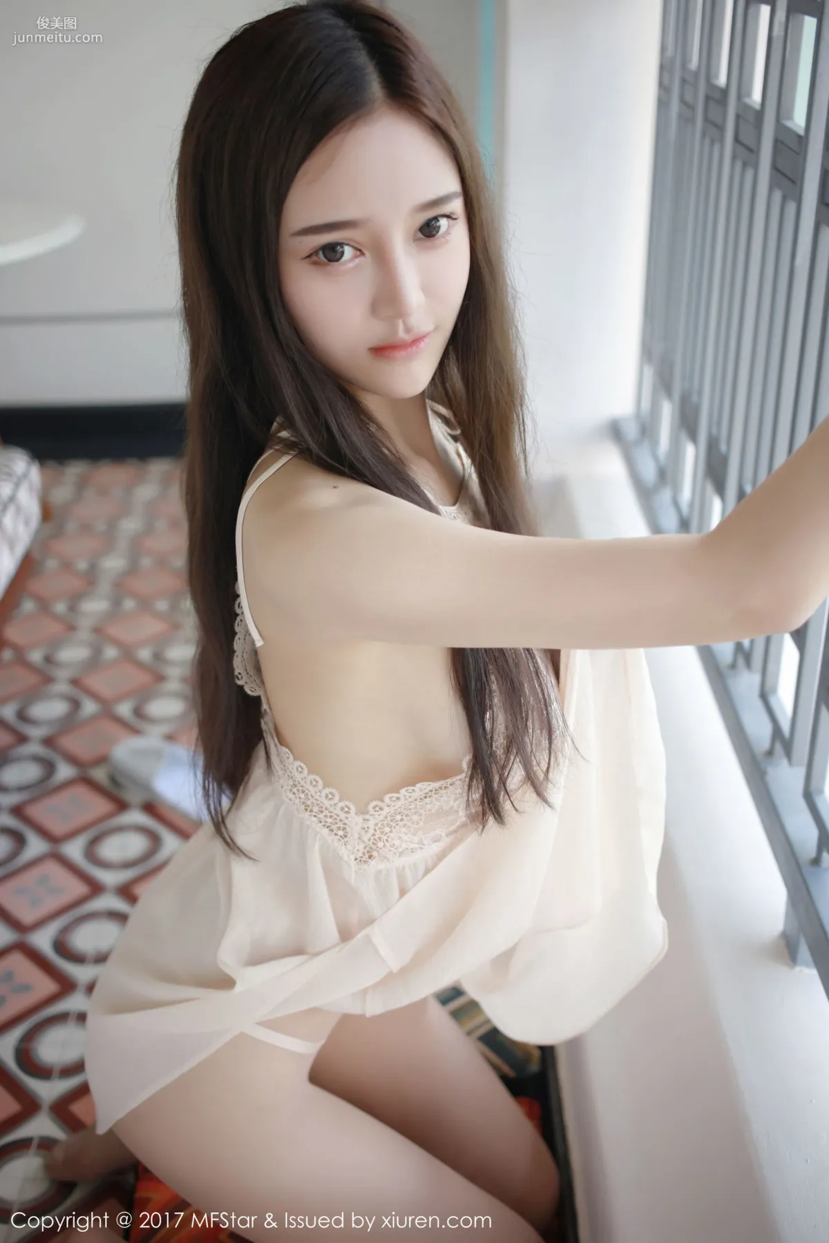 Tang Qier il, Beauty in Lace Dress [MFStar] VOL.101 Photo Set photo 25