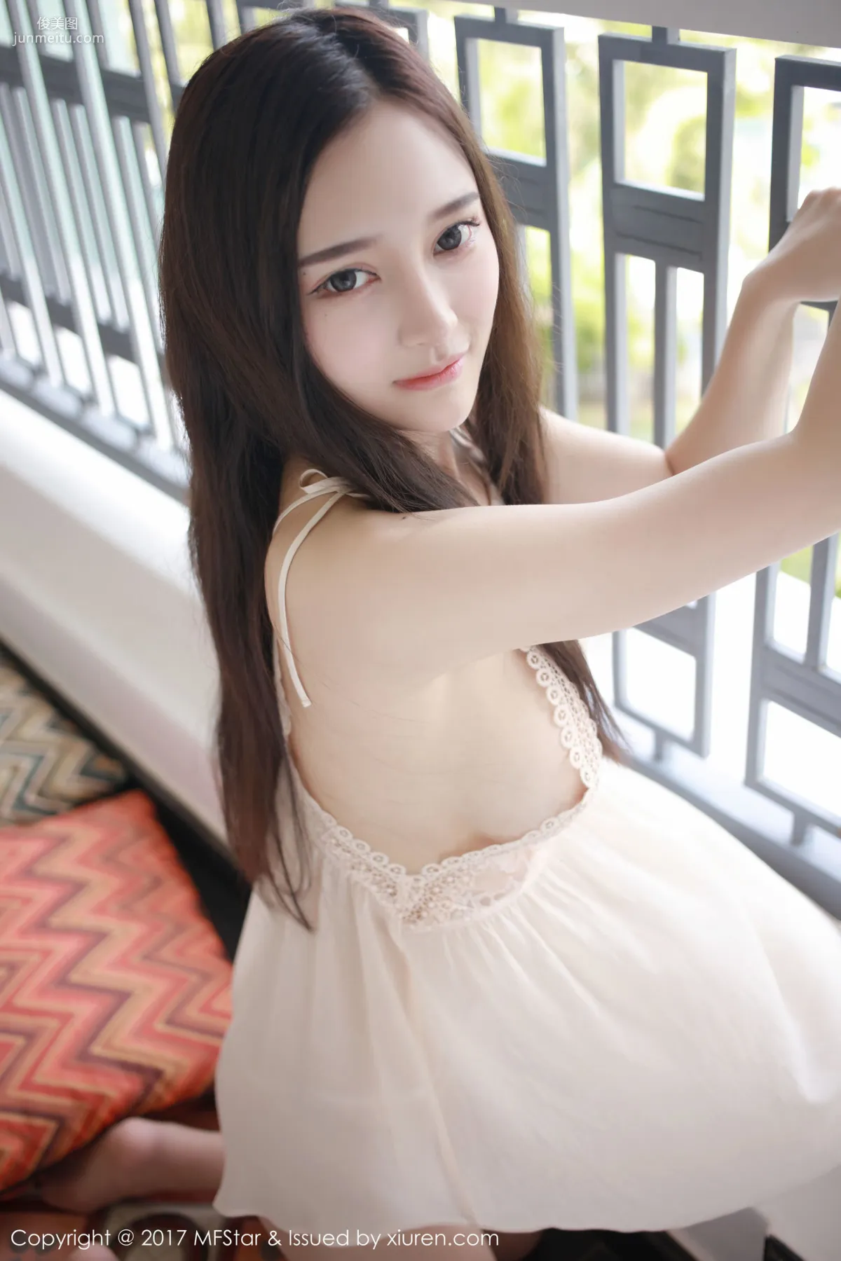 Tang Qier il, Beauty in Lace Dress [MFStar] VOL.101 Photo Set photo 37
