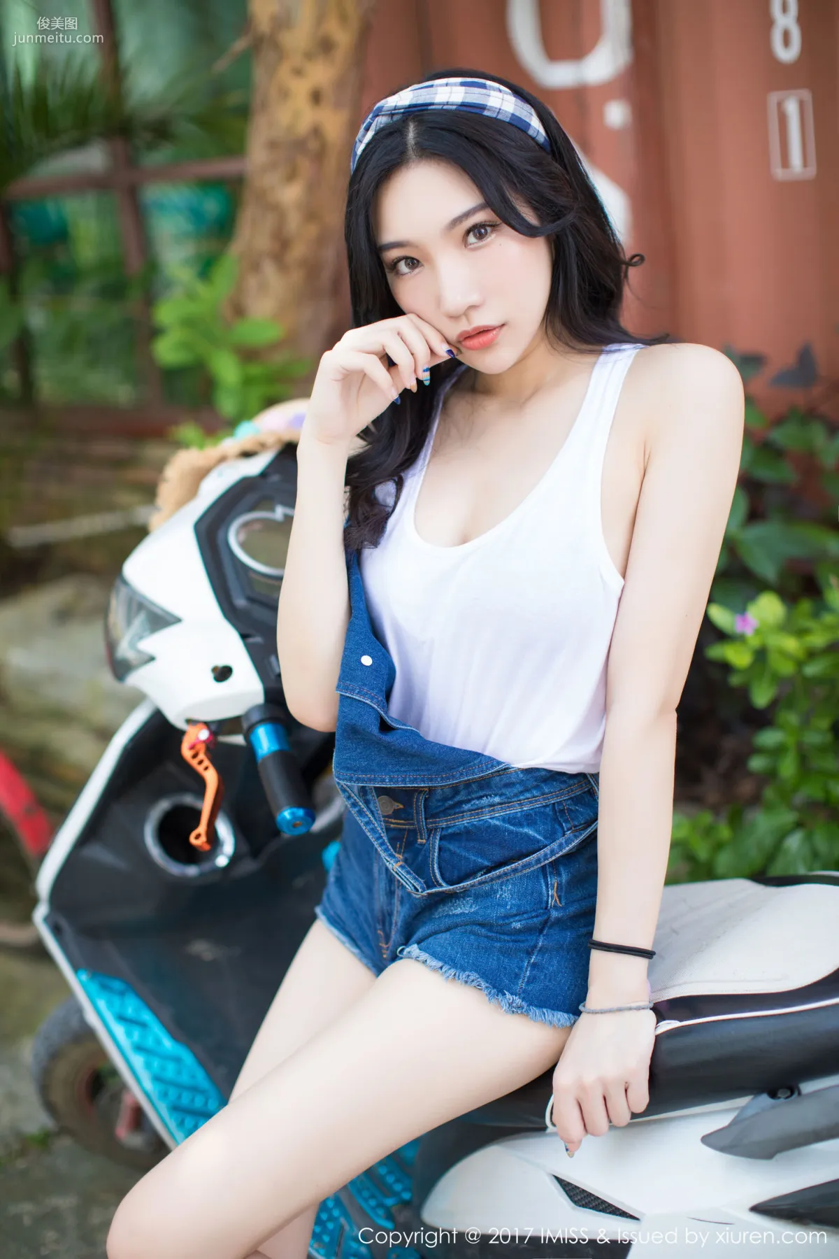 Xiaohuli Sica Denim Shorts Fresh and Sweet Series [IMISS] VOL.180 Photo Set photo 17