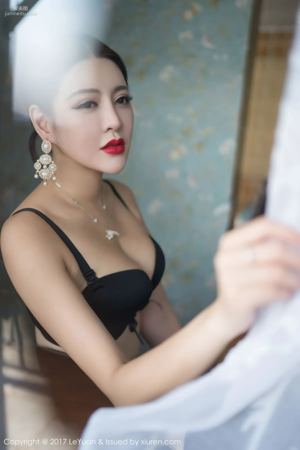 Mei Xizi Amazing Figure, a Pair of Jade Rabbits Ready to Pop Out [LeYuan] VOL.041 Photo Set photo 15